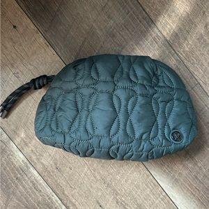 Lululemon makeup pouch